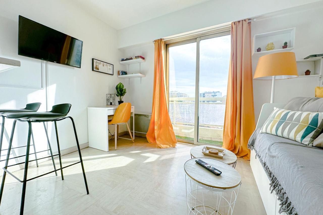 Guignon - Apart Sunny Comfort Close To The Port & Station アンティーブ エクステリア 写真